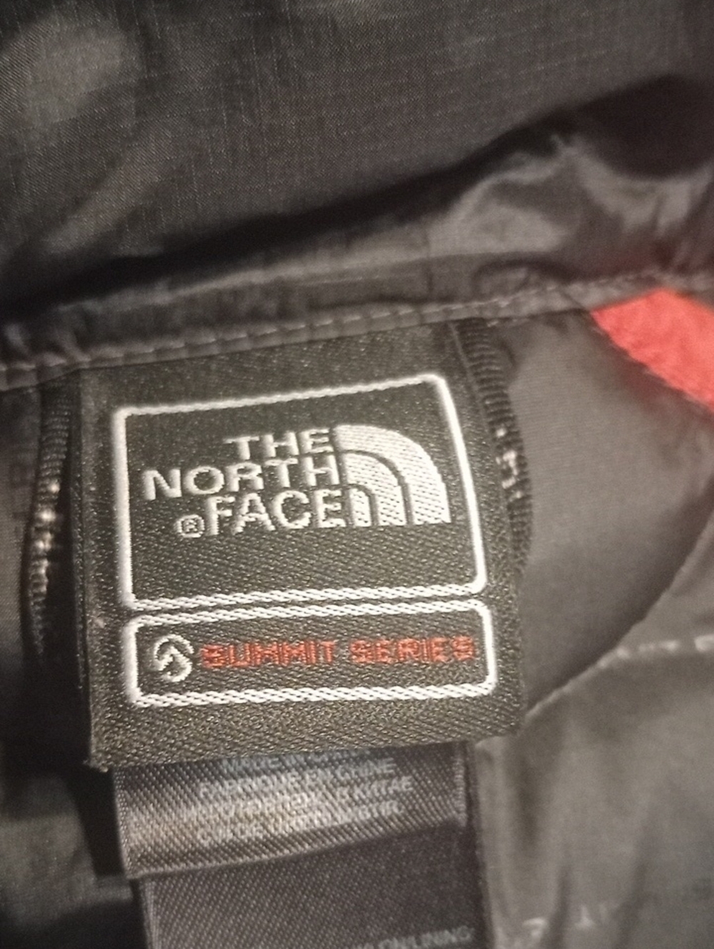 The North Face Black Quilted Insulated Vest Summit Series - Picture 9 of 12